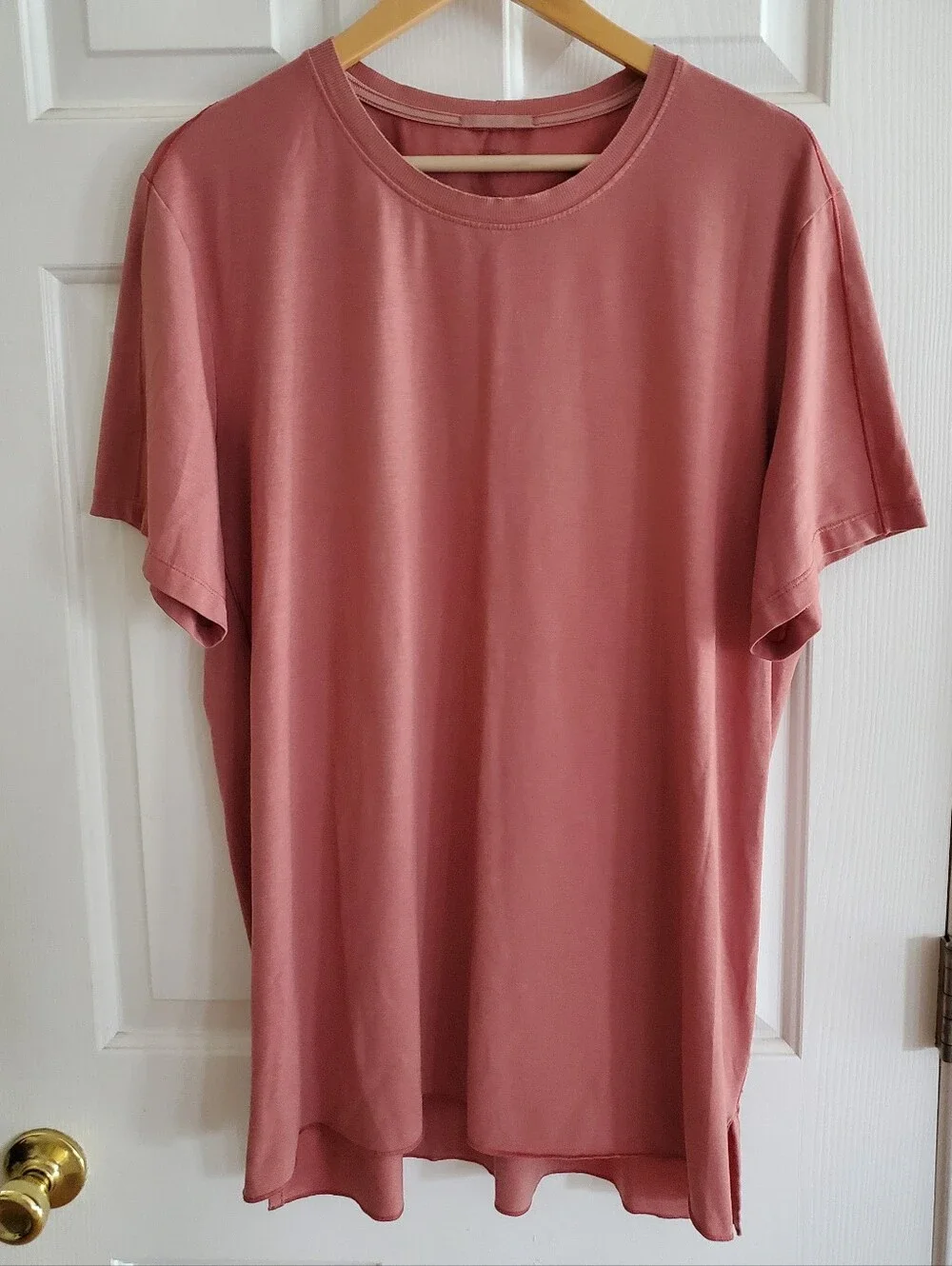 Nike Yoga Dri-FIT top, in Salmon Size Mens Large